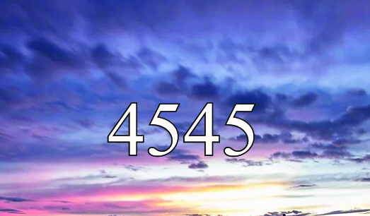 Inglinumber 4545 tumedate  ja roosade pilvedega loojuva taeva taustal.